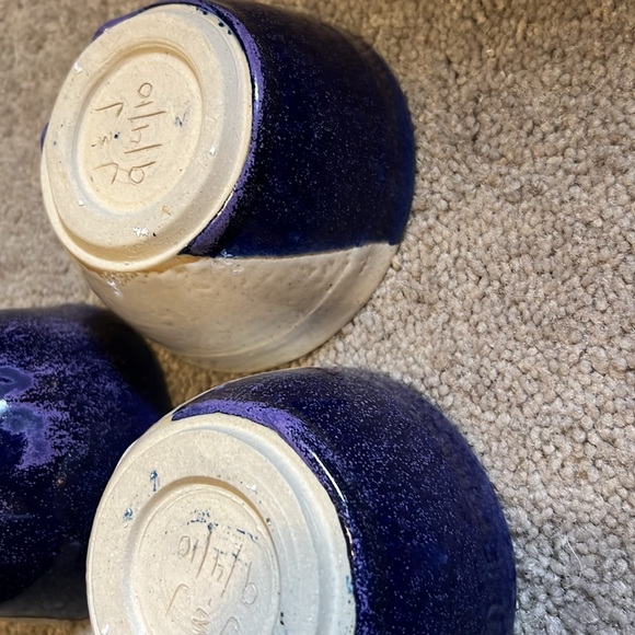 Set of 3 handmade pottery bowls, blue/purple and white glaze - Picture 8 of 8